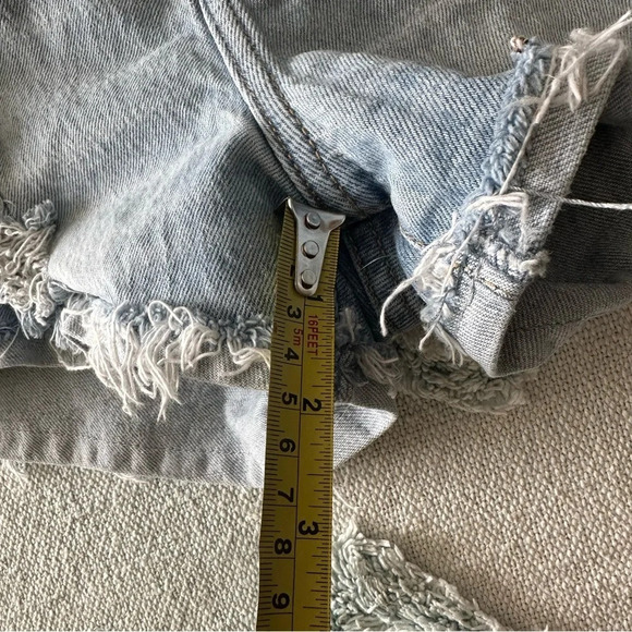 Abercrombie High Rise Mom Short Curve Love - Picture 7 of 10